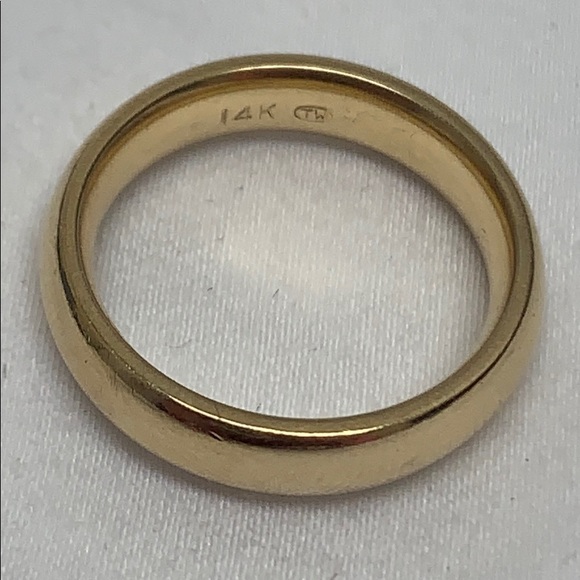 Jewelry - 14k yellow gold comfort fit wedding band size 5 Jewelry - 14k yellow gold comfort fit wedding band size 5